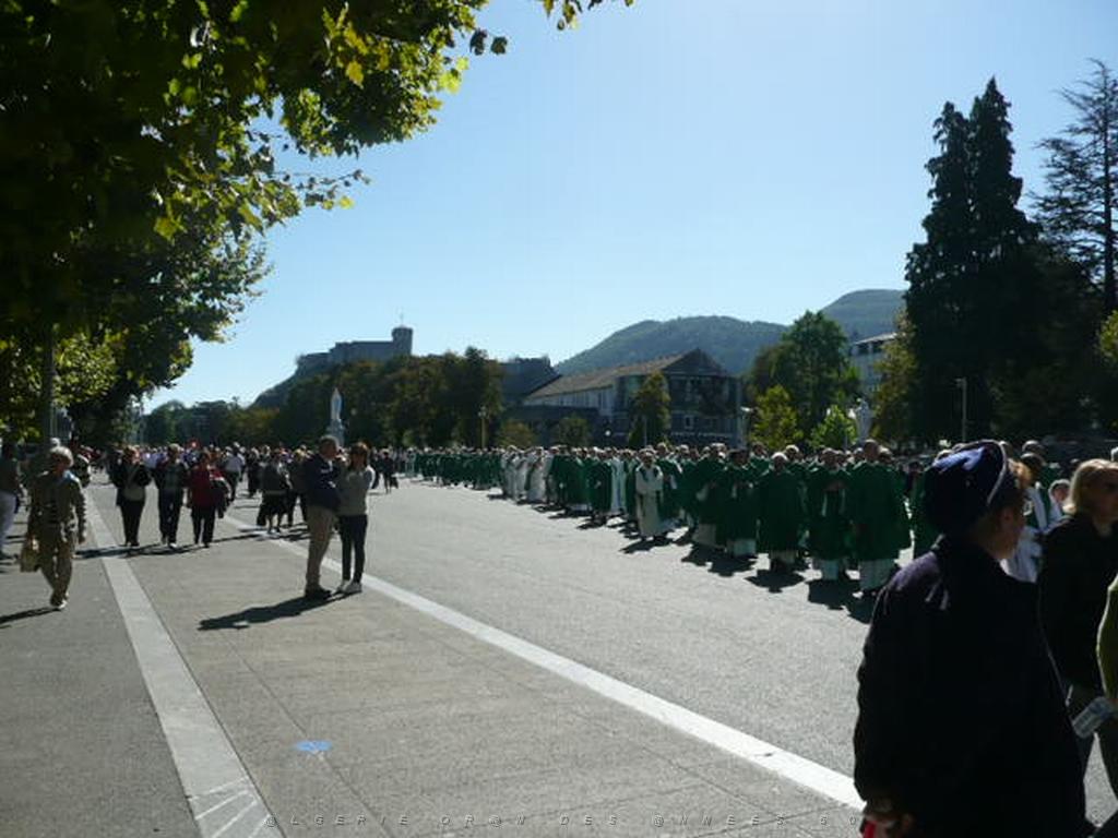 LOURDES 2010   (35).JPG